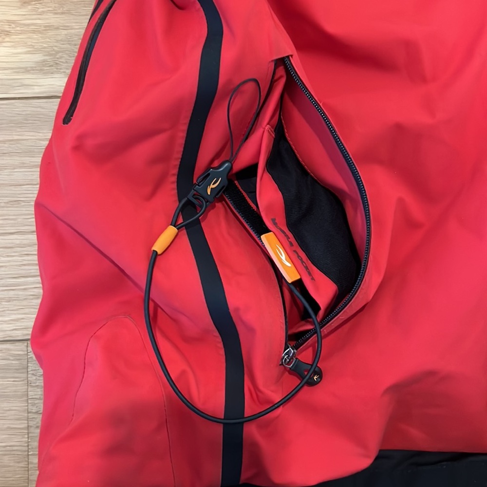 KJUS men’s formula ski jacket - Picture 10 of 12